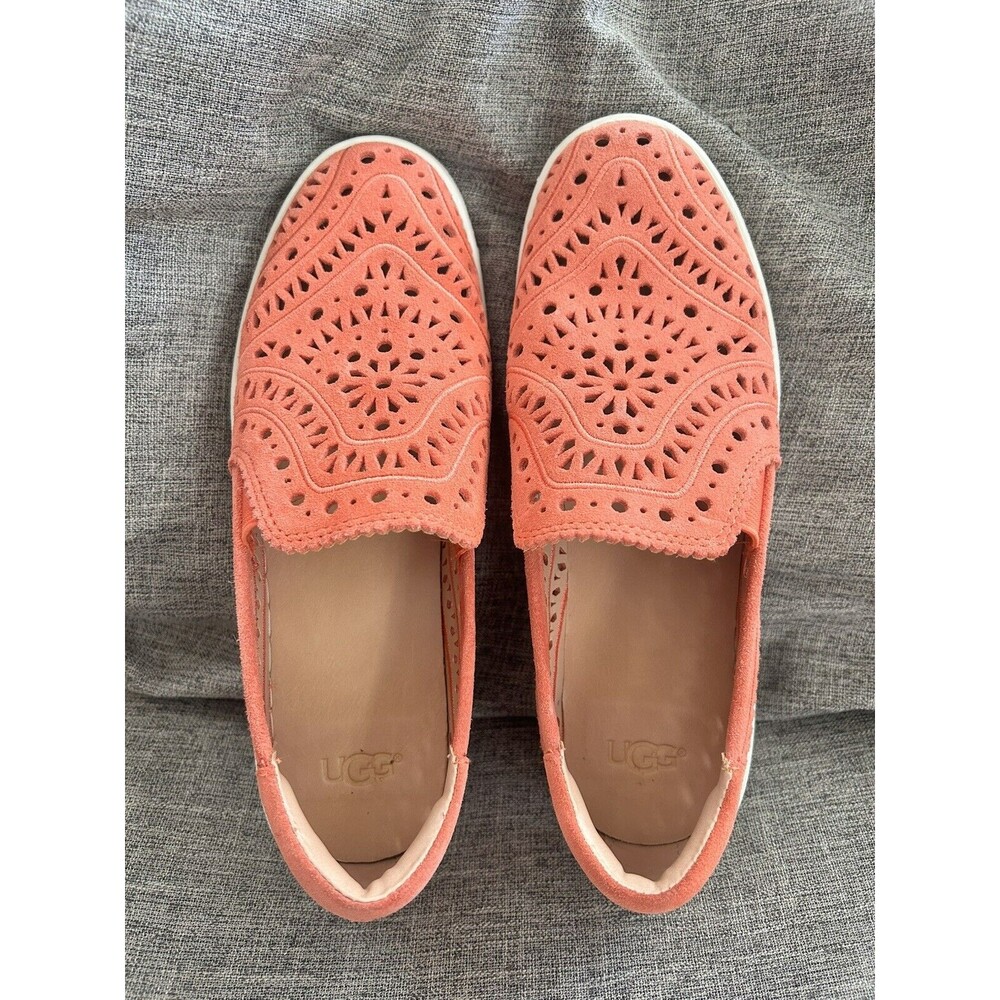 Ugg Cas Slip On Shoes 1092514 Womens Size 7.5 Perforated Suede Coral